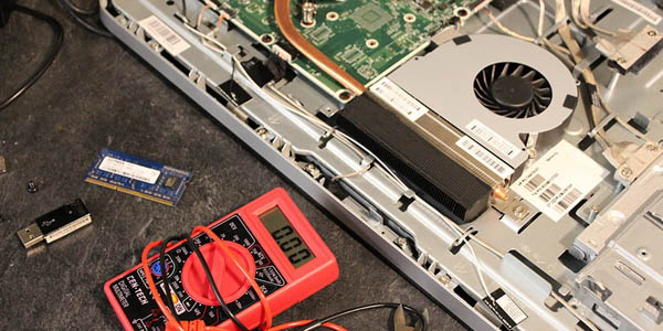 Image of computer parts to suggest that Creative Programs and Systems provides computer repair services.